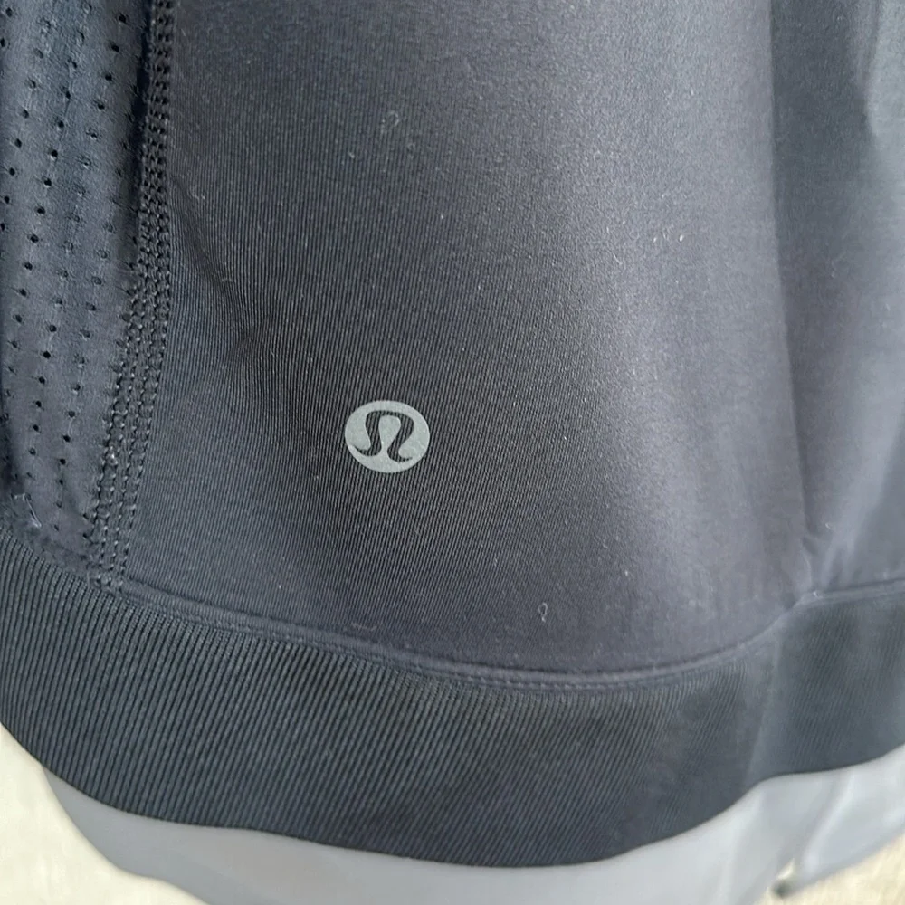 Men’s Lululemon LAB Tail Lite 1/2 Zip Pullover size Large